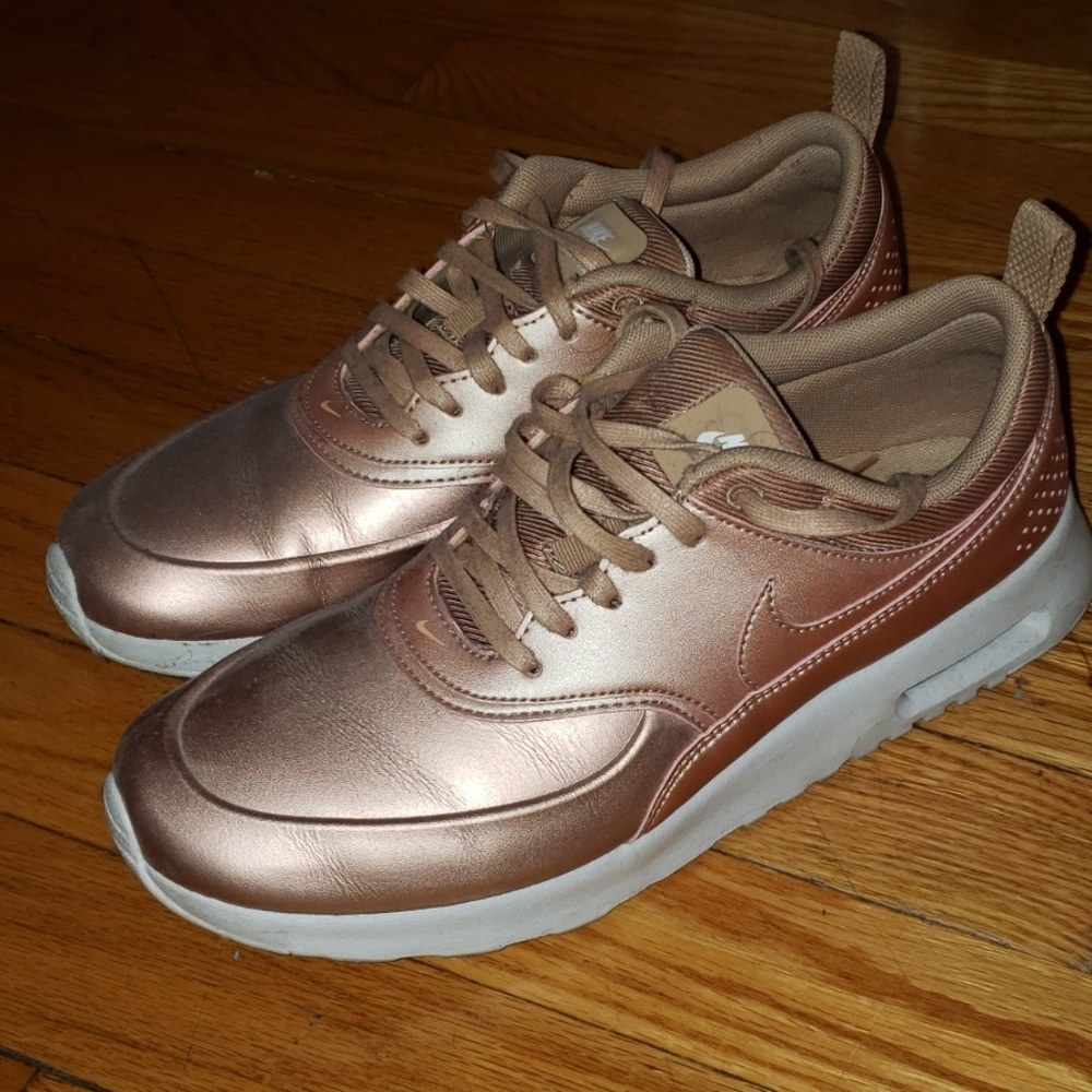 Nike Thea Casual Shoe in Rose Gold